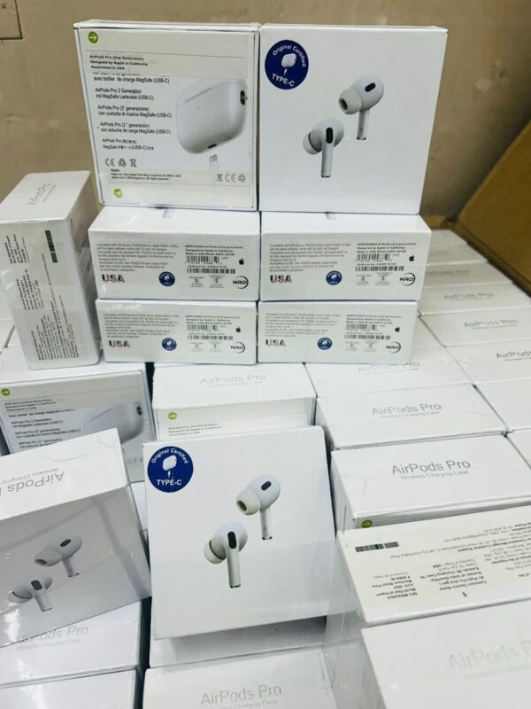 AirPods Pro (2nd Generation) with MagSafe Case (USB‑C) ​​​​​​​(White)