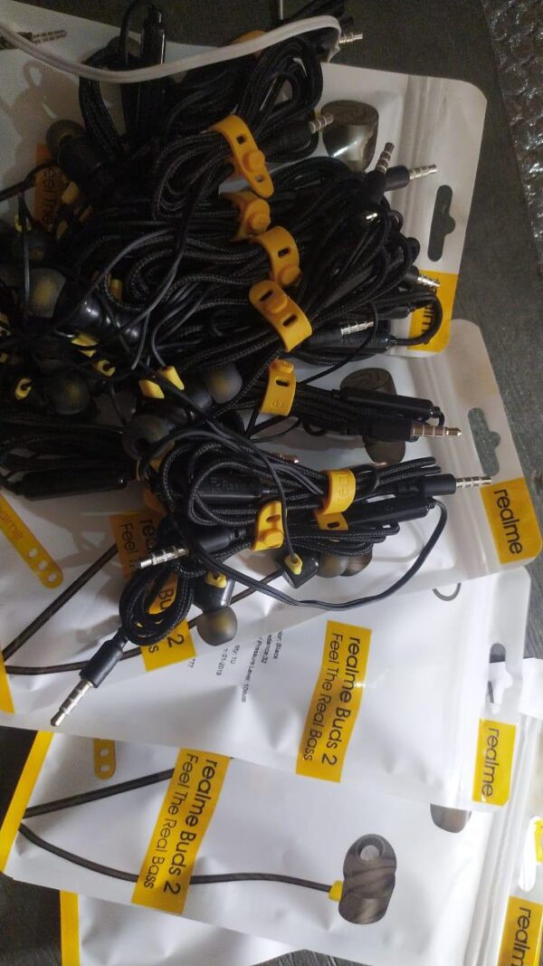 Wired Realme Buds 2 Earphone, Headphone Jack: 3.5mm